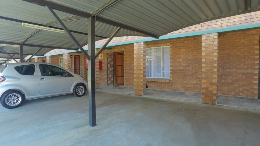 1 Bedroom Property for Sale in Rustenburg Central North West
